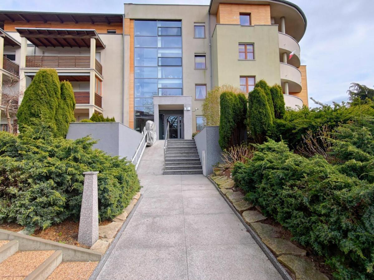 Komfortowy Apartament Dwupokojowy Z Tarasem I Garaz Ustka Exterior photo