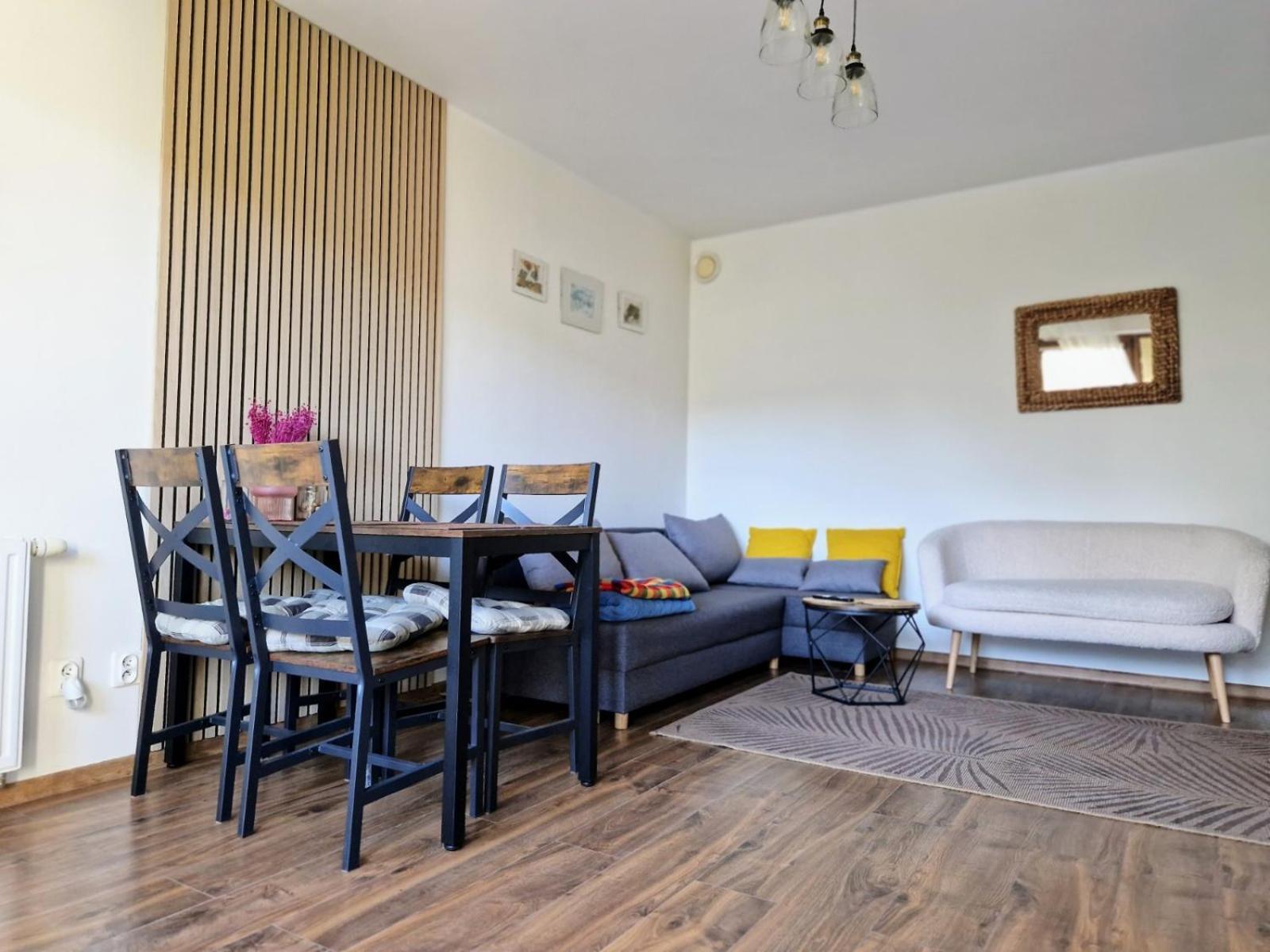 Komfortowy Apartament Dwupokojowy Z Tarasem I Garaz Ustka Exterior photo