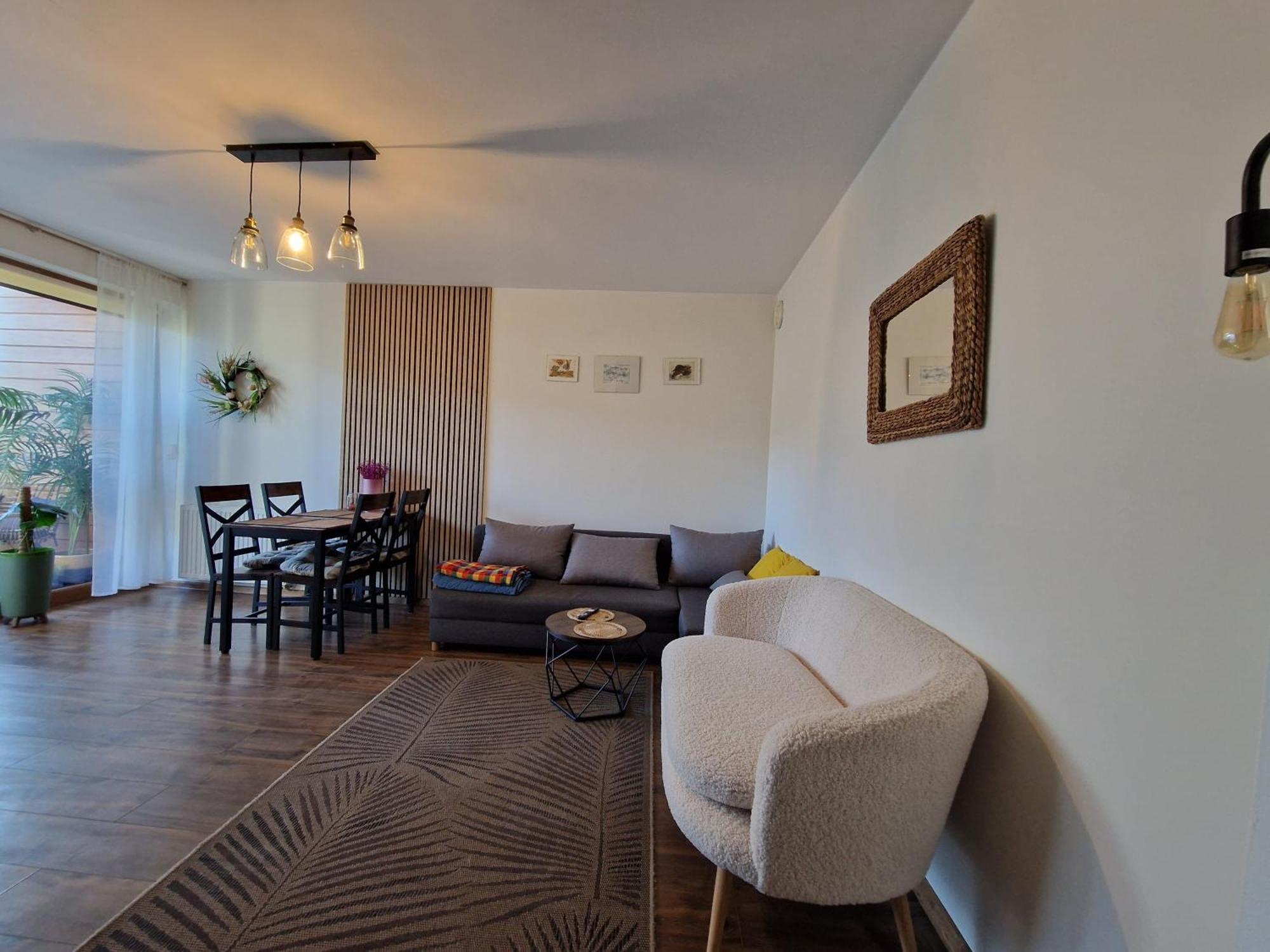 Komfortowy Apartament Dwupokojowy Z Tarasem I Garaz Ustka Exterior photo