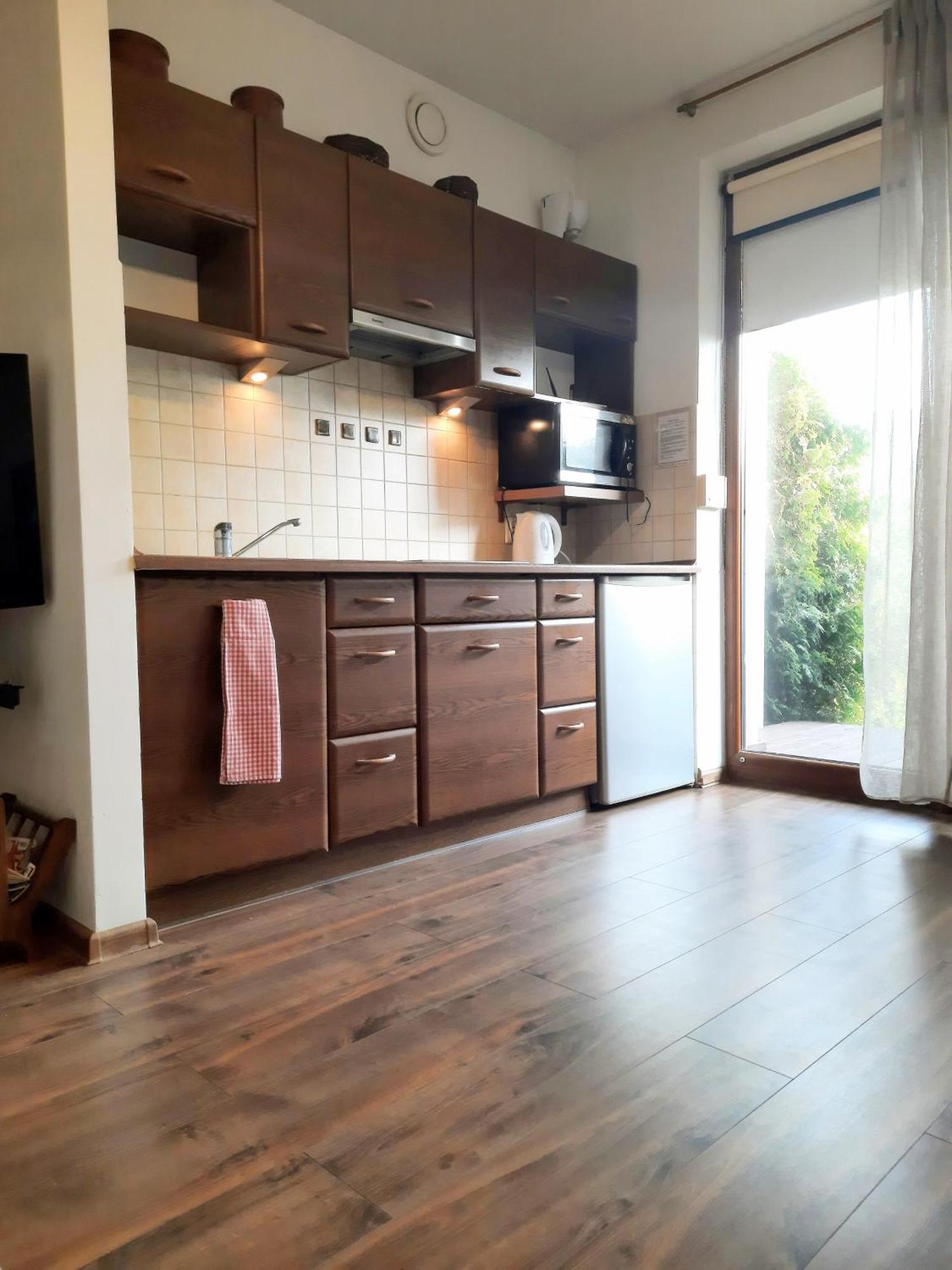 Komfortowy Apartament Dwupokojowy Z Tarasem I Garaz Ustka Exterior photo